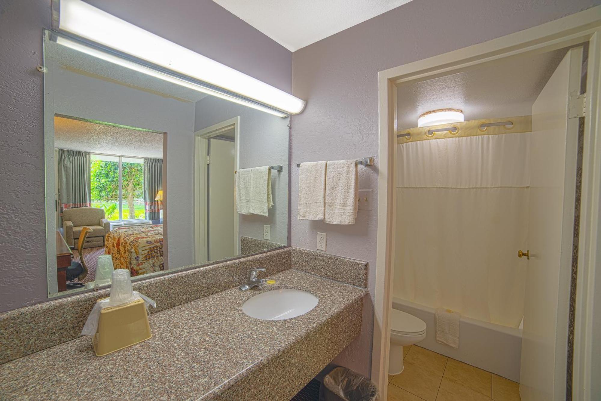 Masters Inn Selma Smithfield I-95 By Oyo Ngoại thất bức ảnh