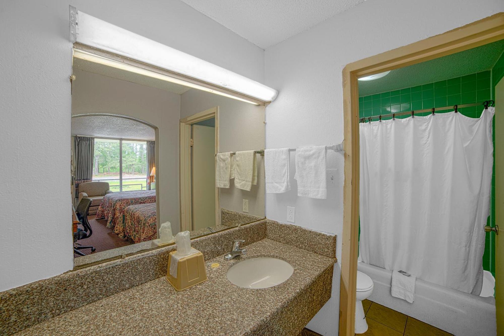 Masters Inn Selma Smithfield I-95 By Oyo Ngoại thất bức ảnh